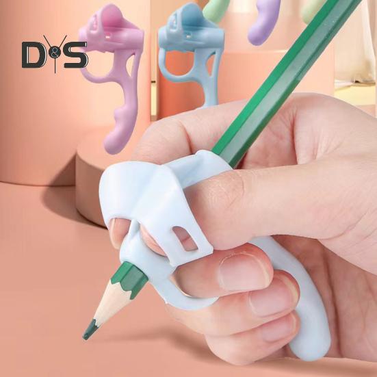 4Pcs Kids Pencil Holder Ergonomic Design Pen Corrector Pencils Practice Writing Silicone Finger Grips Pen Grip Aid
