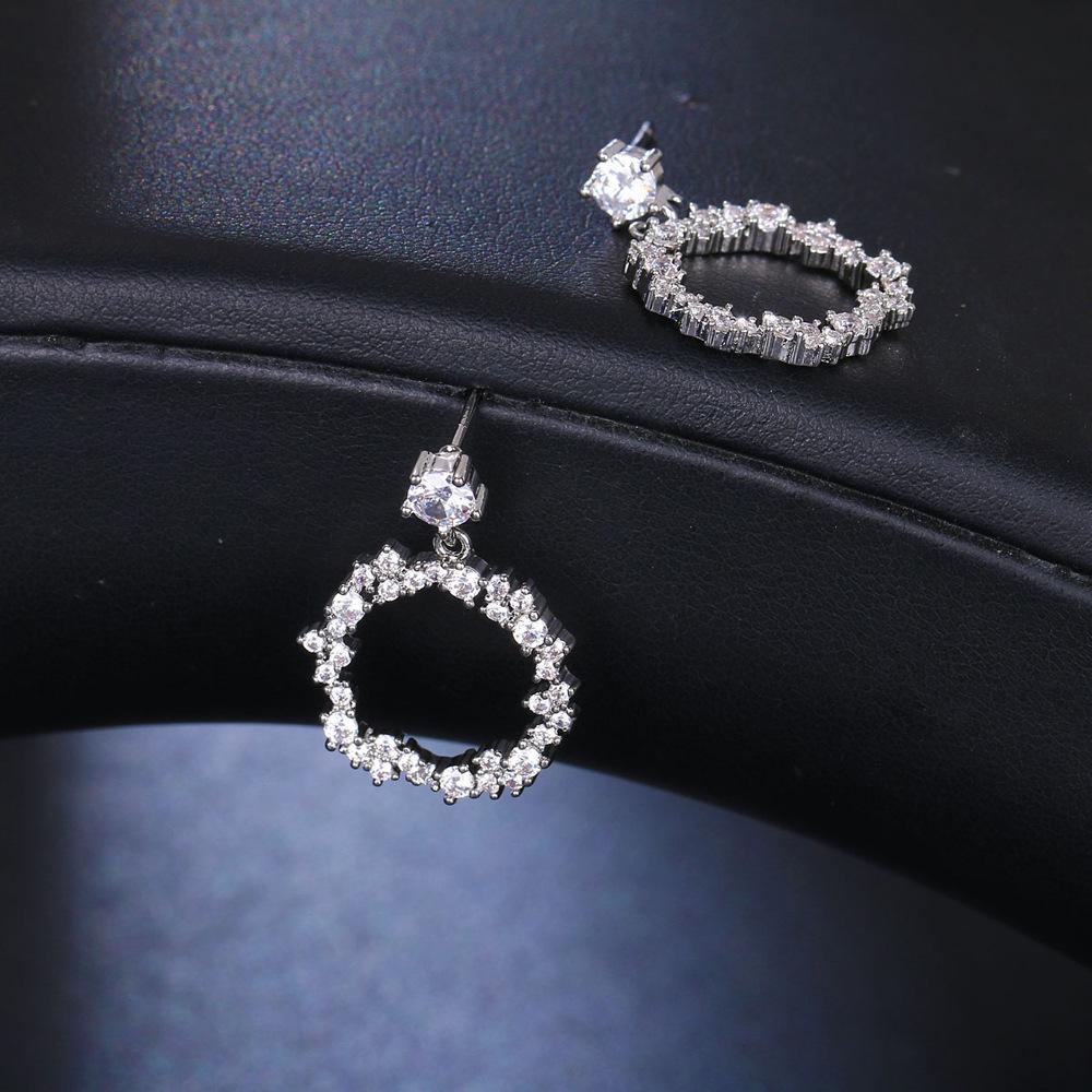 

High-End Zircon Circle Pendant Earrings: Japan & South Korea Inspired Design