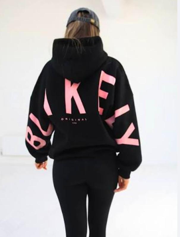 2025 Unisex Bluza z kapturem TK z nadrukiem dużej litery - Modny jesienny styl dla mężczyzn i kobiet