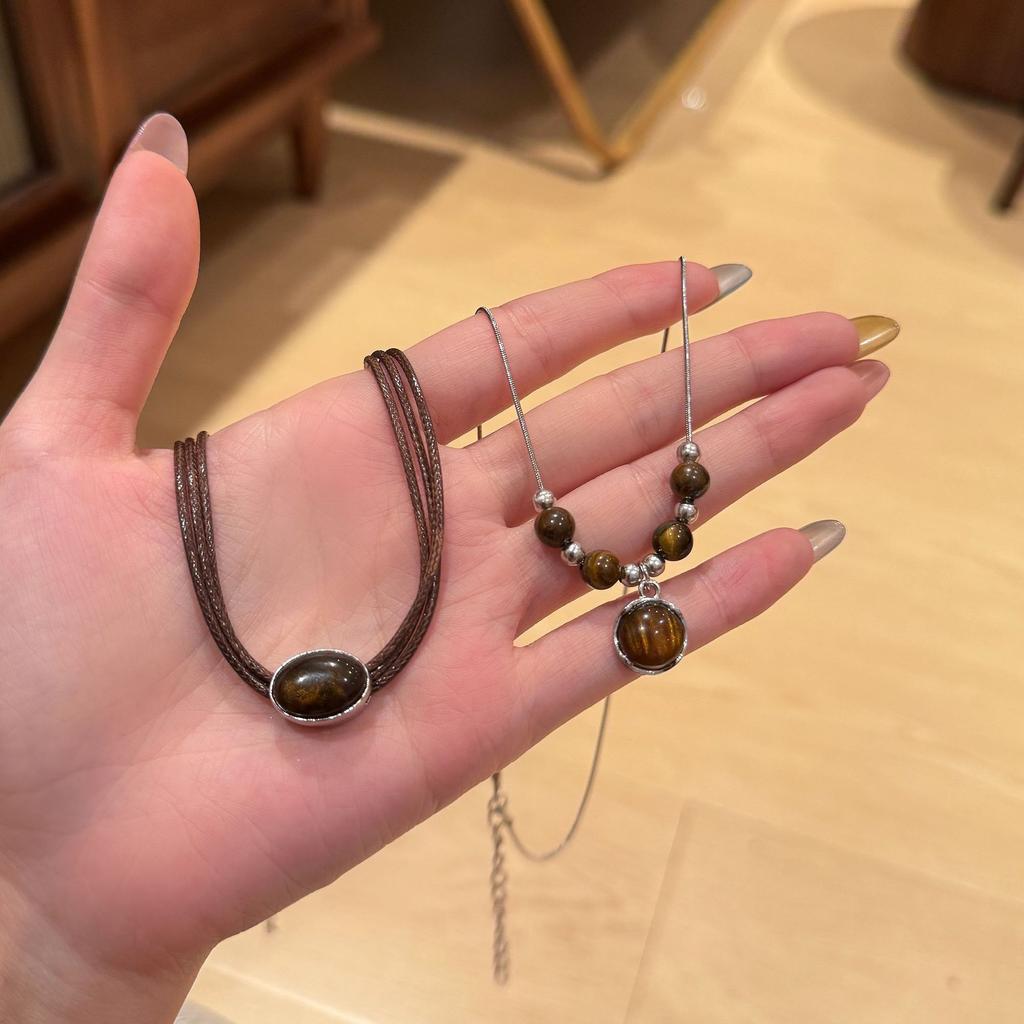 Retro leather tiger's eye stone necklace women's Chinese stacked niche neck chain versatile temperament collarbone chain accessories