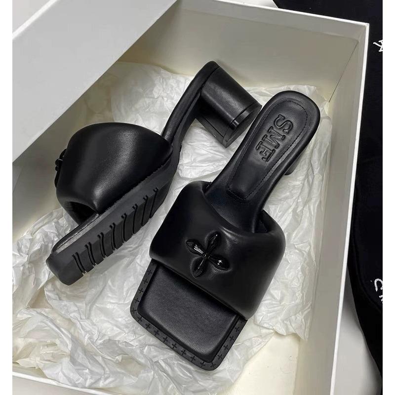 

Мода 2025 Новые женские сандалии Блочный каблук Высокий каблук Платформа Шлепанцы 40 чёрный