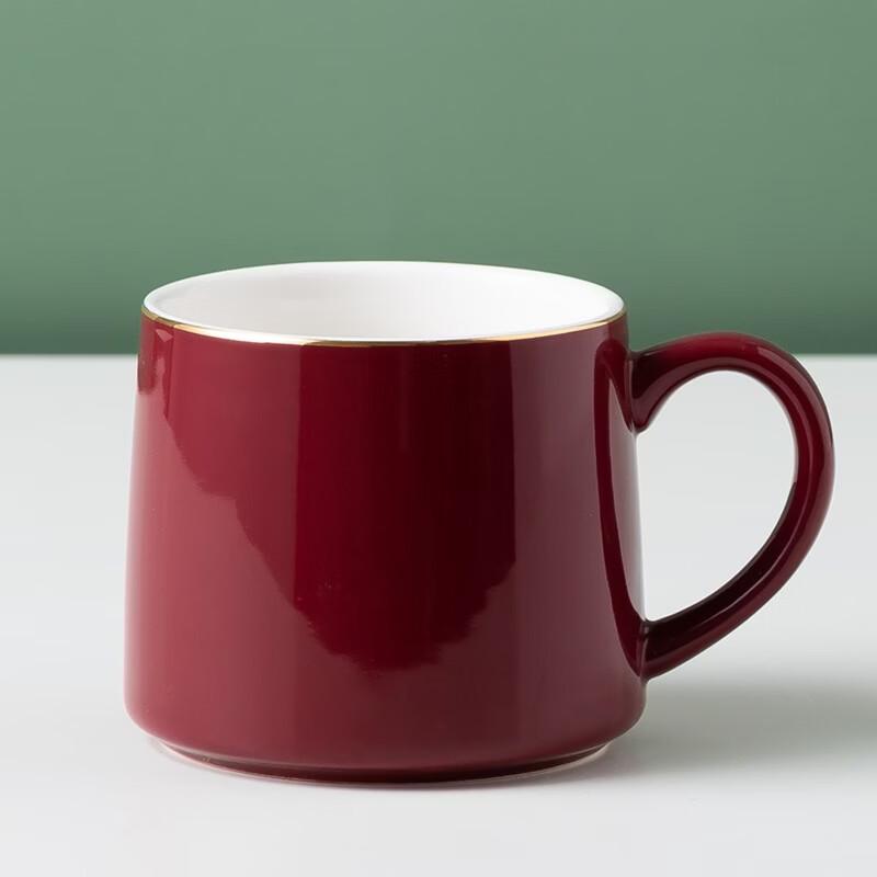 Nordic Style Gold-Trim Ceramic Mug