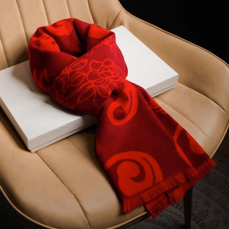 Scarf for men and women, warm in autumn and winter, red scarf.