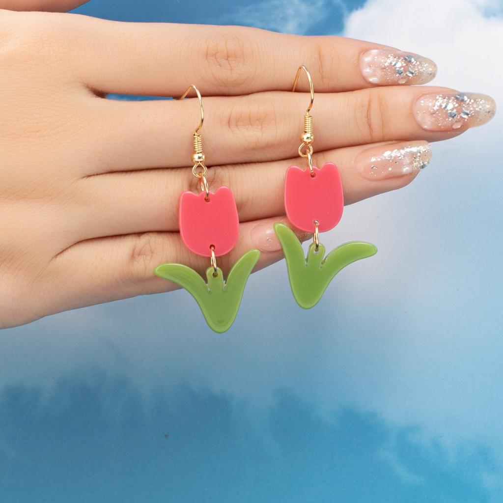 Pink tulip earrings, earrings, sweet and cute, exquisite and small acrylic wind earrings.