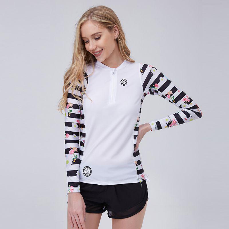 

Корейский женский гидрокостюм с длинными рукавами, разрезом и молнией для сноркелинга, серфинга и горячих источников Medium