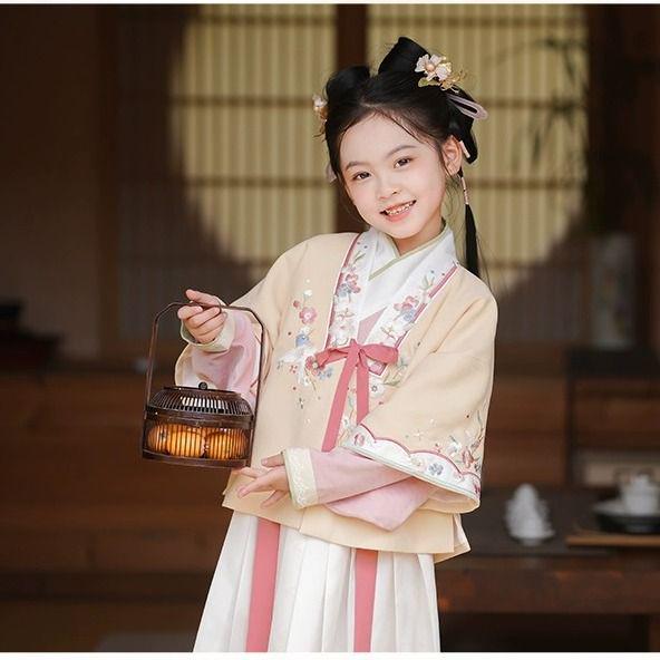 Autumn Hanfu: Girls' Three-Piece Ming Dynasty Costume Set - Fairy Princess Dress for Performances