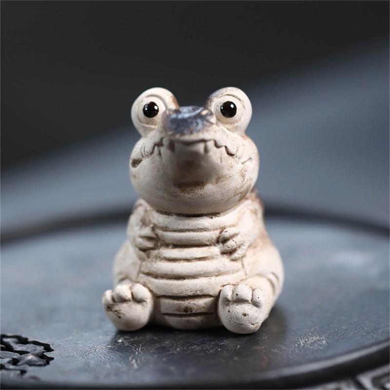 Exquisite Resin Tea Pet Elegant Tea Pet Sculpture Perfect for Tea Shops