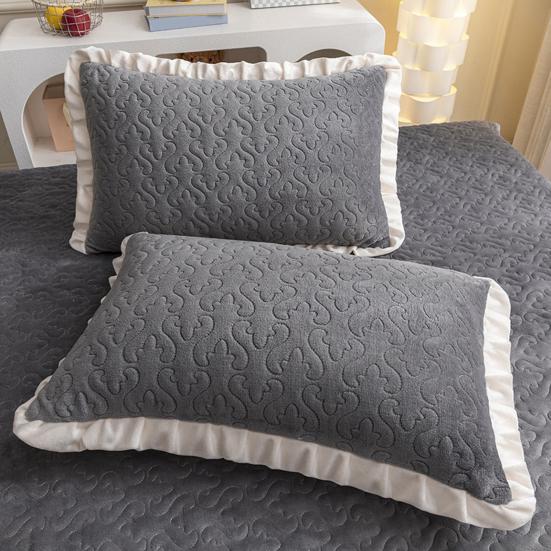 Velvet Pillowcase Autumn Winter Pillow Cover with Pleated Edge Skin-friendly Pillow