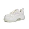 Kleine weiße Schuhe Damen 2025 Frühling neue Plateauschuhe Damen vielseitige Sportschuhe erhöhend Damenschuhe lässige Board-Schuhe
