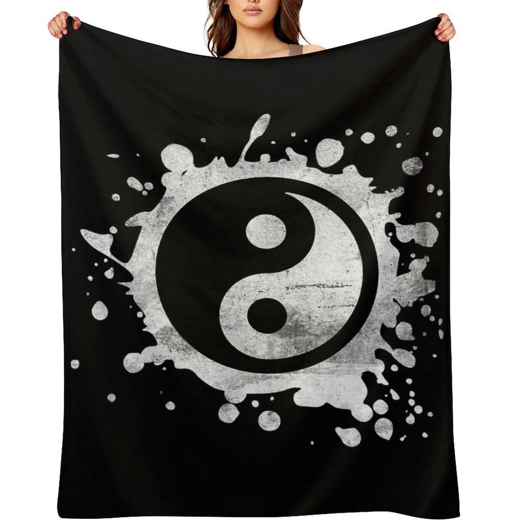 Distressed Yin Yang Feng Shui Ying Yang Taoism Zen Buddhism T-Shirt Throw Blanket Summer Beautifuls Blankets