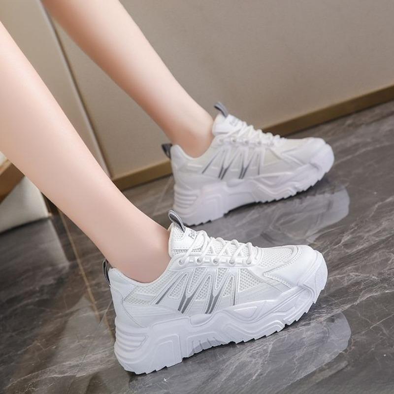 Womans White Leather Casual Shoes Summer  Breathable Chunky Sneakers Women Basketball Shoes Outdoor Trainers Tenis Mujer