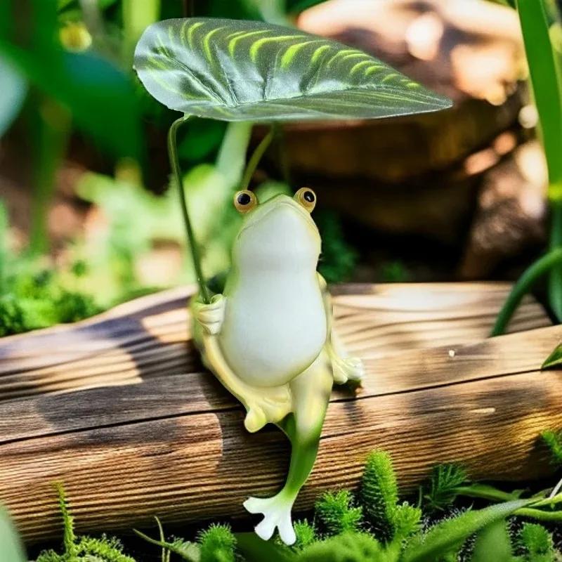 Leaves Enjoying The Coolness Simulated Frog Ornaments Fish Tank Micro-landscape Home Ornaments Balcony Courtyard Crafts