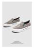 Men's Fashionable Slip-on Canvas Shoes: Spring Casual Low-top, Breathable, Light Luxury, Versatile.