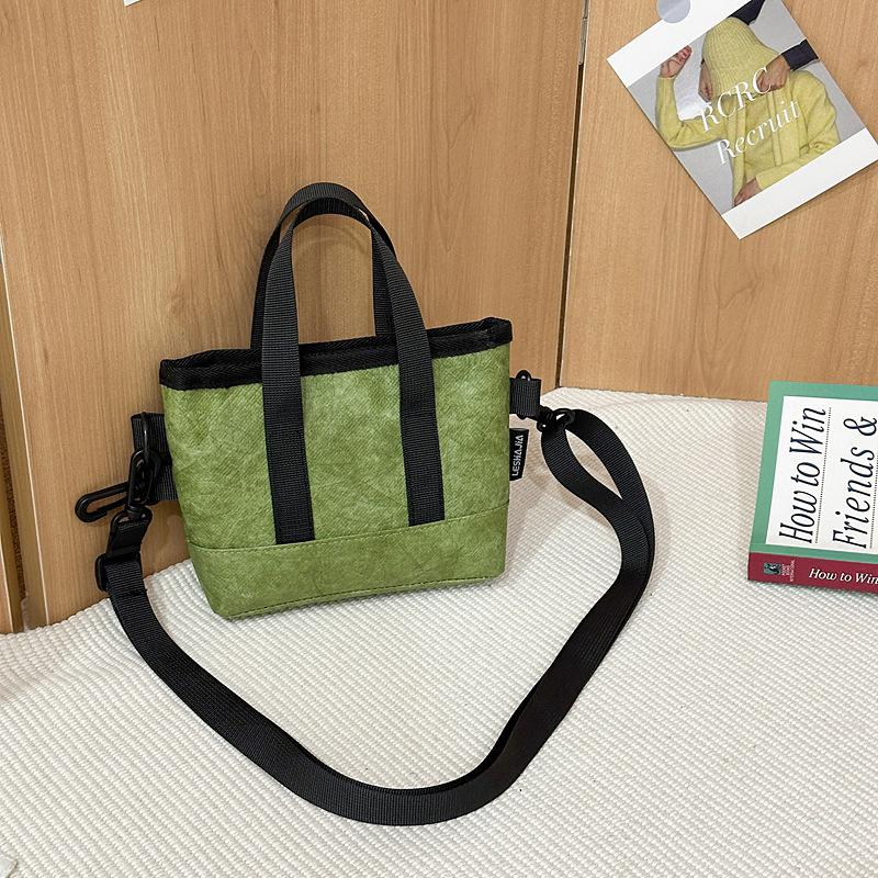 

Mini tote bag, women s mobile phone bag, trendy brand small satchel, boys portable shoulder small hanging bag, earphone change bag. зелений