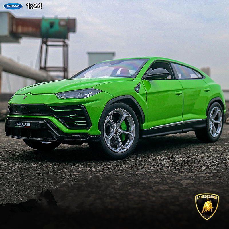 WELLY 1/24 Lamborghini URUS SUV Alloy Sports Car Model Diecasts Metal Racing Car Vehicles Model Simulation Collection Kids Gifts