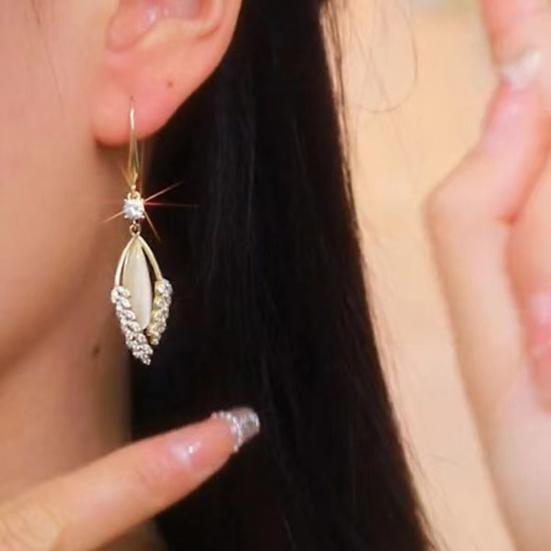 1/2 Paar Strass Blätter Stein Elegant Haken Ohrringe Faux Katzenaugen Luxus Damen Ohrringe