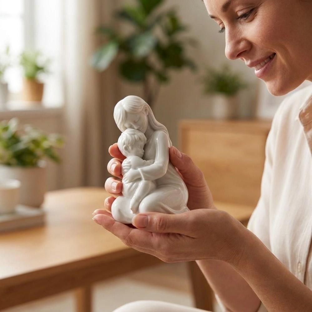 3D Printed Embracing Sculpture Minimalist Hug Art Figurine Mother and Child Sculpture Bedroom