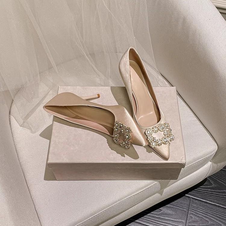 

Туфли-лодочки феи тонкий каблук квадратная пряжка стразы острый носок для свиданий высокий каблук женские 2025 весна и осень универсальные 34 абрикосовый