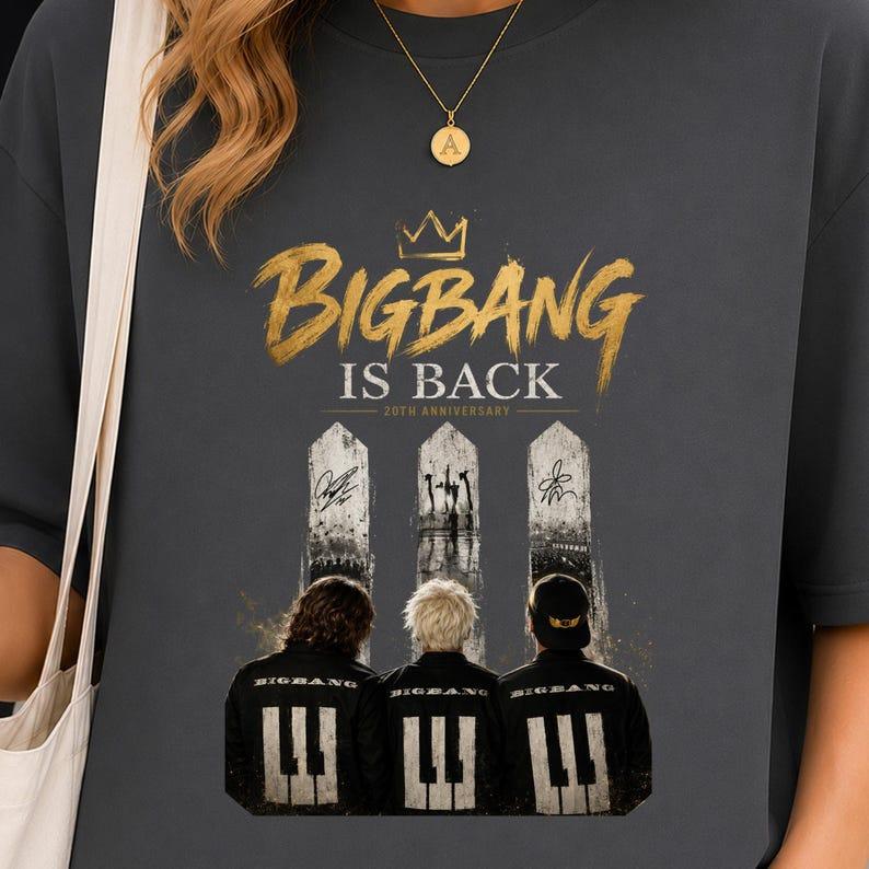 2026 Hete Verkoop BIGBANG 20e Verjaardag Unisex Dubbelzijdig Bedrukt T-shirt Hip Hop Streetwear Gothic Katoenen Oversized T-shirt Los Comfortabel en Veelzijdig
