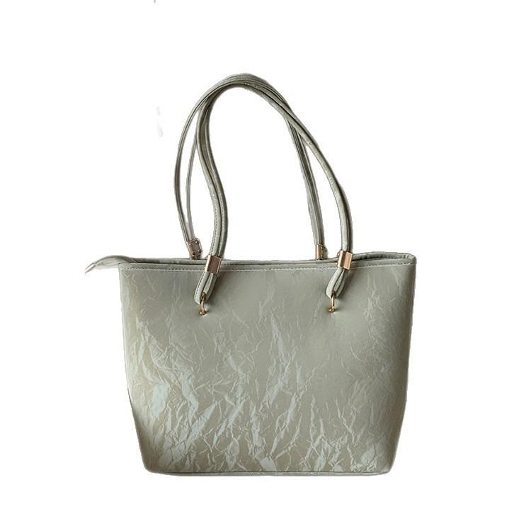 

2025 Autumn New Fashion Trend Versatile Niche High-End Feel Solid Color Simple Style Women s Shoulder Bag Emerald Green