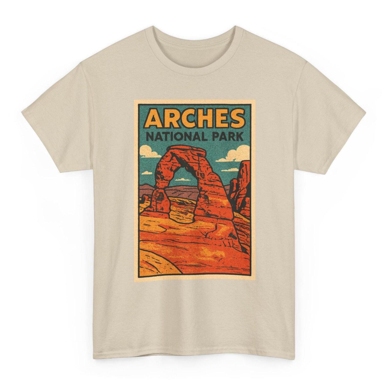 Arches National Park T-Shirt Unisex: Retro Utah Tee 2XL