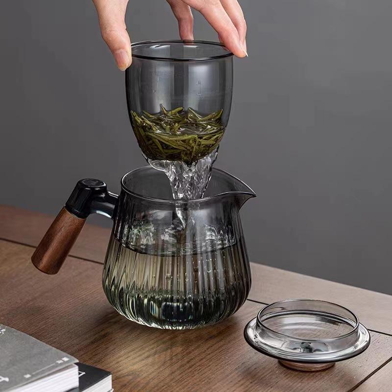 750ml Teekanne aus hitzebeständigem Glas mit Holzgriff und Streifenmuster, mit Siebfilter, zum Aufbrühen von Puer-Blüten-Tee, Kung Fu Teegeschirr