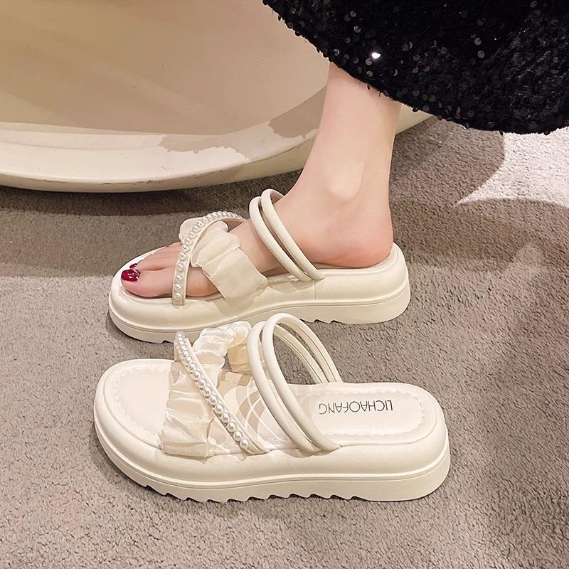 Stepping on shit sandals female summer 2025 new muffin and slippers fairy wind thick bottom two wear sandals soft bottom half drag