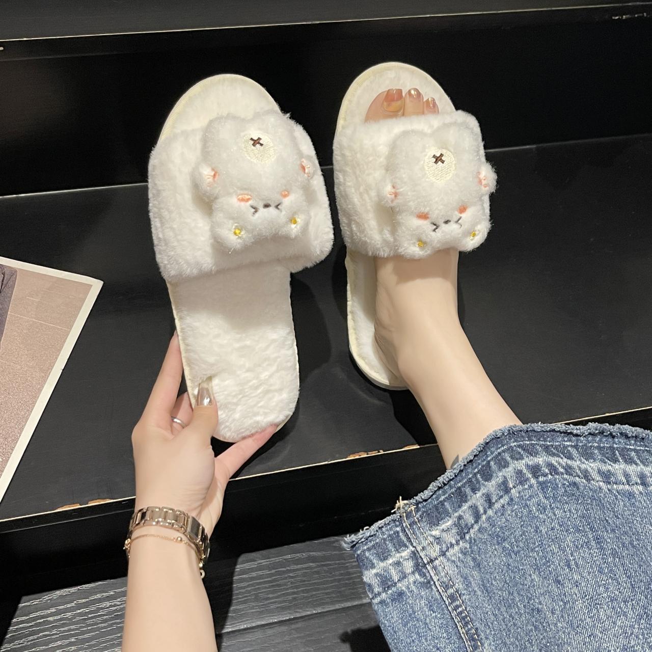 

модные зимние женские теплые и пушистые домашние меховые хлопковые тапочки, украшенные узором медведя 41 белый