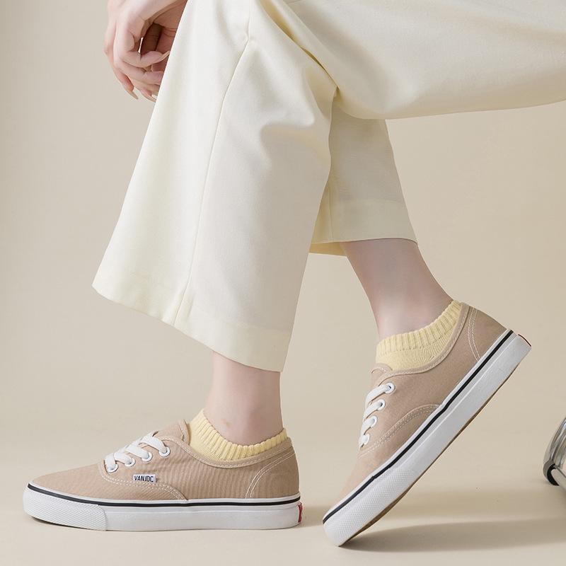 Colorful Women's Non-Slip Low-Cut No-Show Socks for Spring/Summer