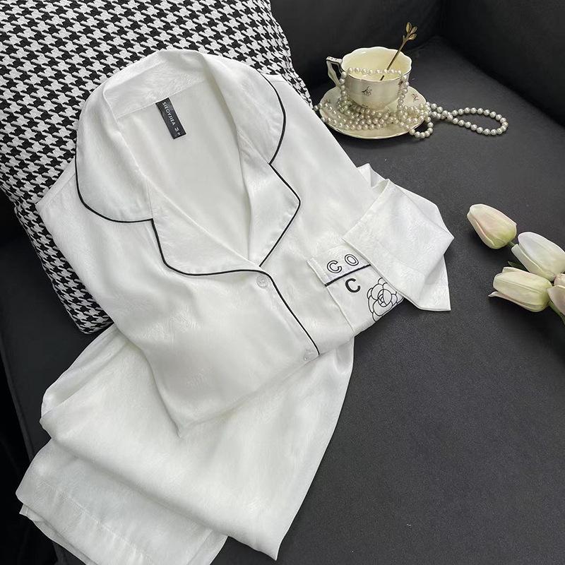 

Пижама женская Ice Silk Autumn с V-образным вырезом и длинным рукавом Sweet Tulip для дома XL белый