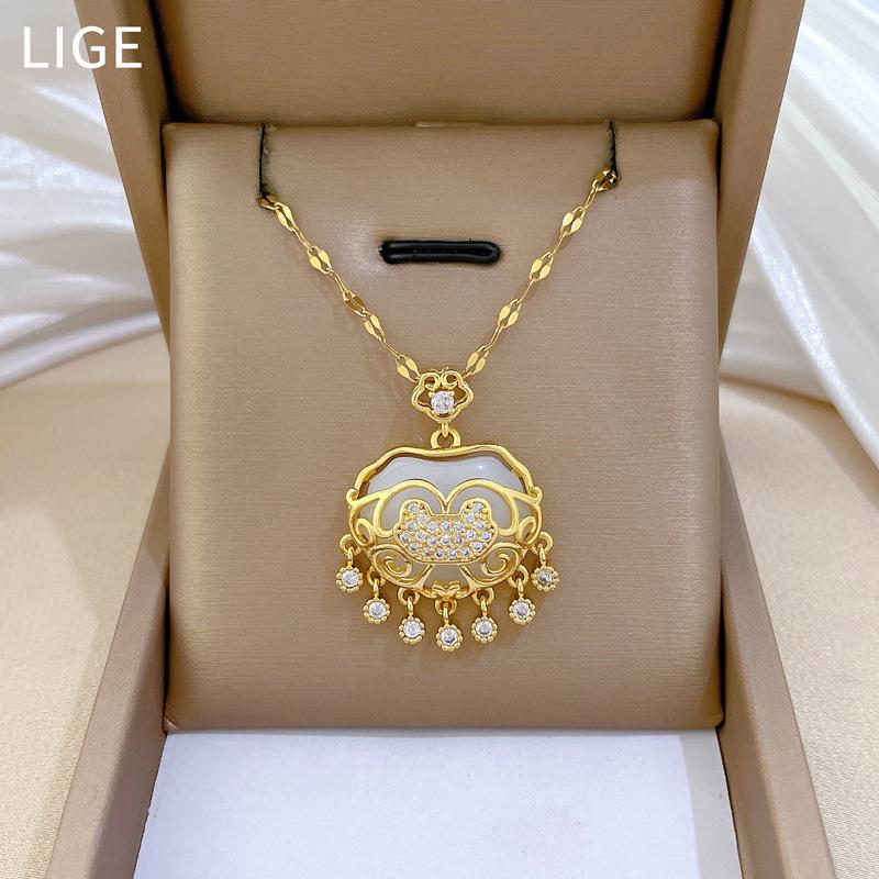 Tassel Auspicious Lock Light Luxury Temperament Gorgeous Full Diamond Necklace Women'S Versatile Collarbone Chain Titanium Steel Chain