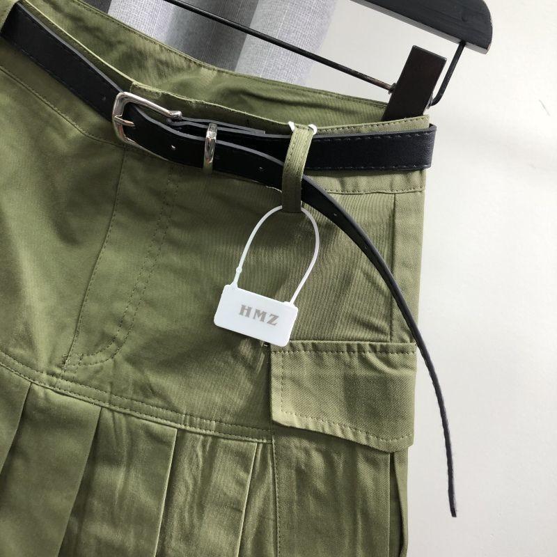 Армейско-зеленая джинсовая плиссированная юбка для женщин. Модные тренды. Короткая юбка — фото 6