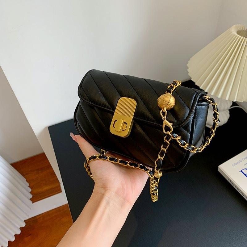 Chic Black Quilted Chain Crossbody Bag For Women Stylish Small Shoulder Purse