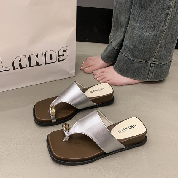 

Модная обувь для девочек женские шлепанцы уличные на платформе резиновые шлепанцы тапочки слайды женские гавайские мягкие 2025 повседневные для отдыха 35