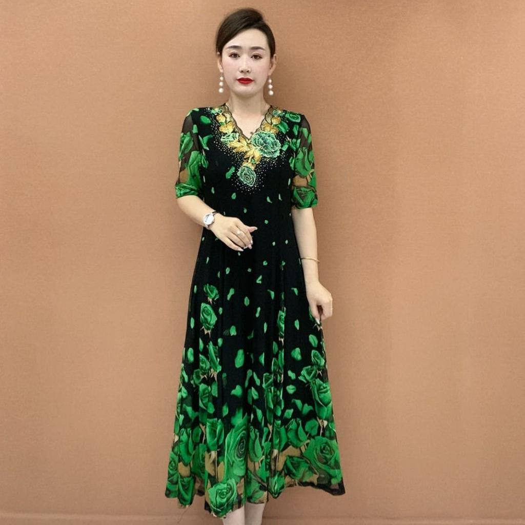 High-end Summer Women's Floral Dress Embroidered Stretch V-neck Dress Plus Size Long Dress