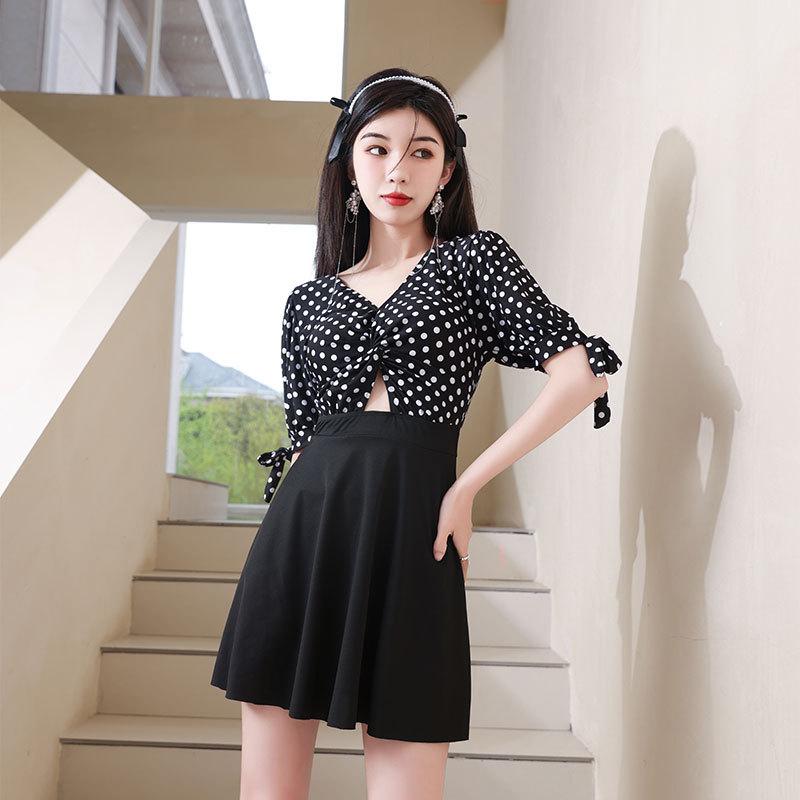 One-piece swimsuit polka dot high waist to cover the belly and look thin, new temperament conservative and slim ins style design hot spring