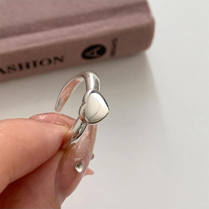Adjustable Heart Classy Ring For Women In Unique Copper Design For Stylish Use Everyday