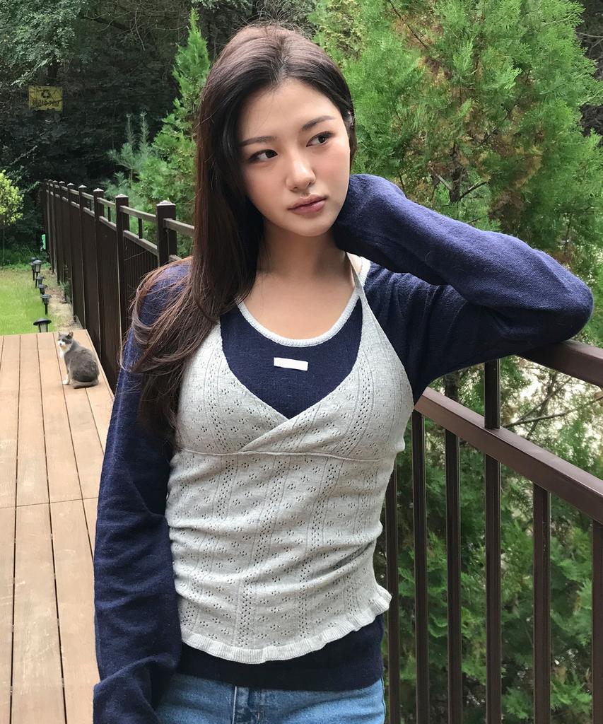 LETTER FROM MOON U-Neck Two-Way Knit (Navy)