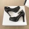 2025 Sapatos Casuais de Primavera de Salto Alto Preto Feminino Sapatos de Salto Alto de Cor Sólida Sapatos de Cunha Tamanho Grande Salto Alto Tamanho 34-42