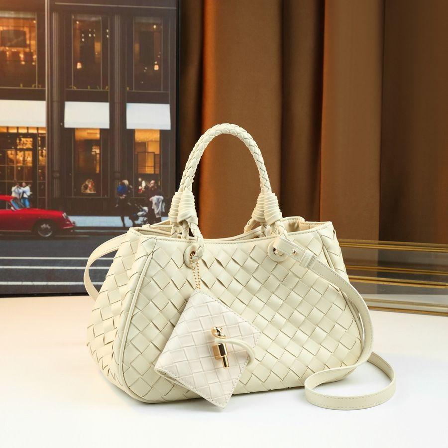 Fashionable Woven Hand-held Tote Bag белый