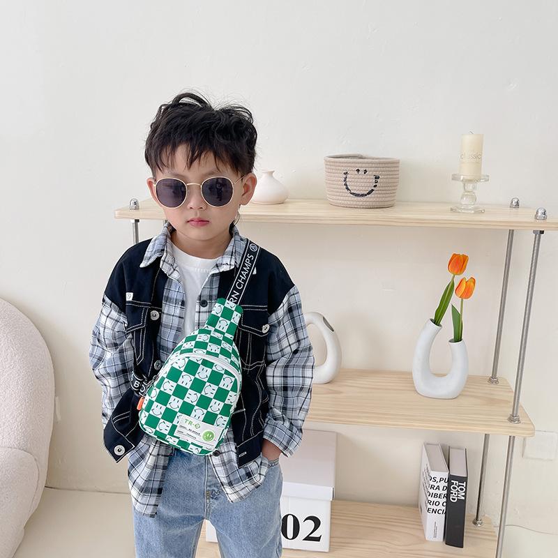 New children's bag boys fashion plaid messenger bag Internet celebrity mini smiley face breast bag girls casual change bag