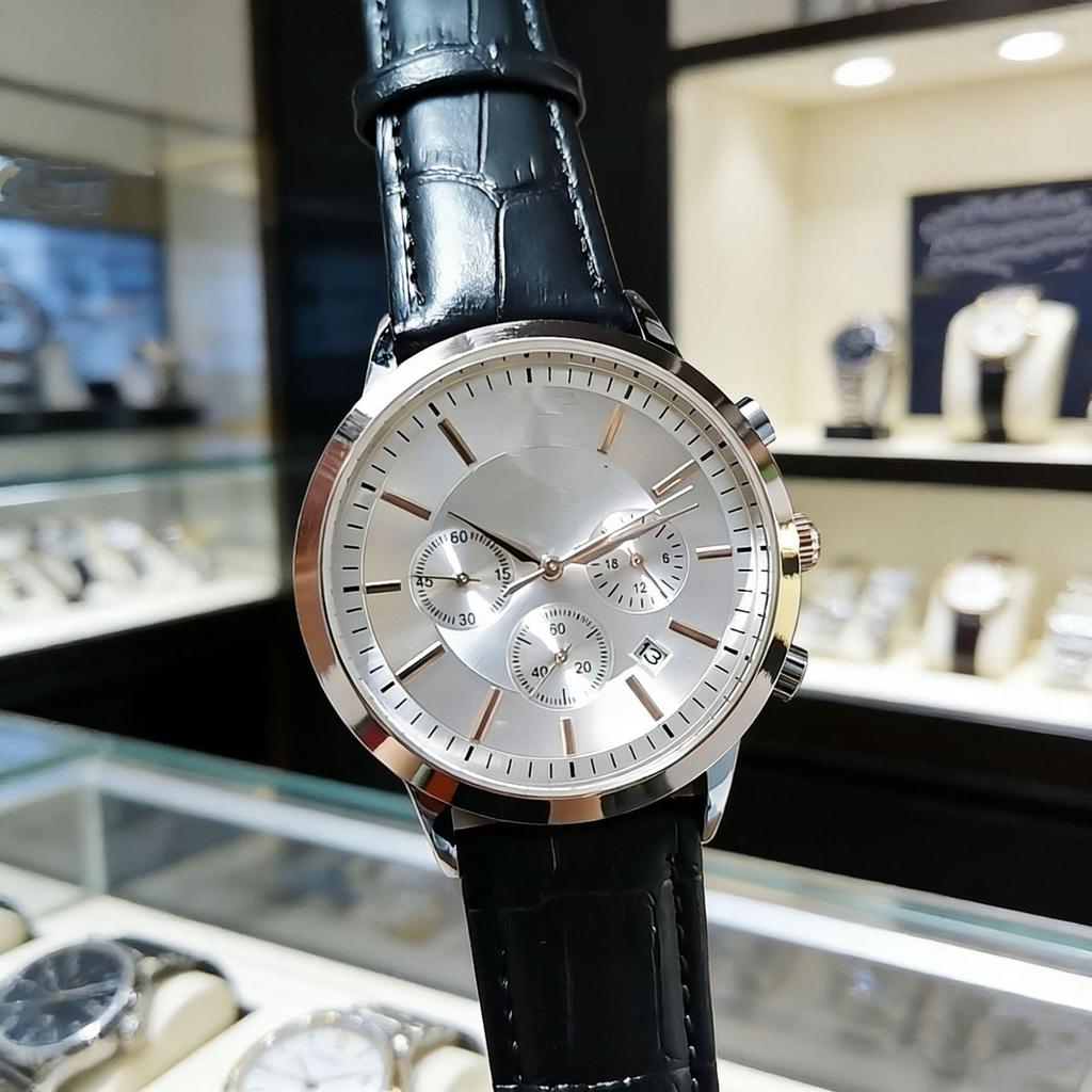 Kadranında Elmaslarla İşlenmiş Takımyıldızları Bulunan Zarif Yıldızlı Gökyüzü Kuvars Saat Kadınlar İçin