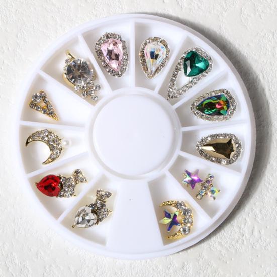 Bijuterii rafinate pentru unghii Formă creativă minunată și atractivă