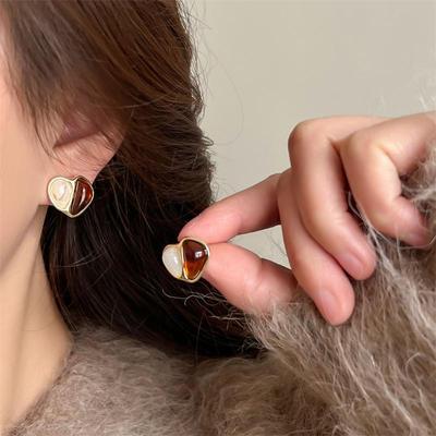 Maillard Amber Heart Spliced Earrings for Women 2024 New Advanced Earrings with Ear Holes Earrings