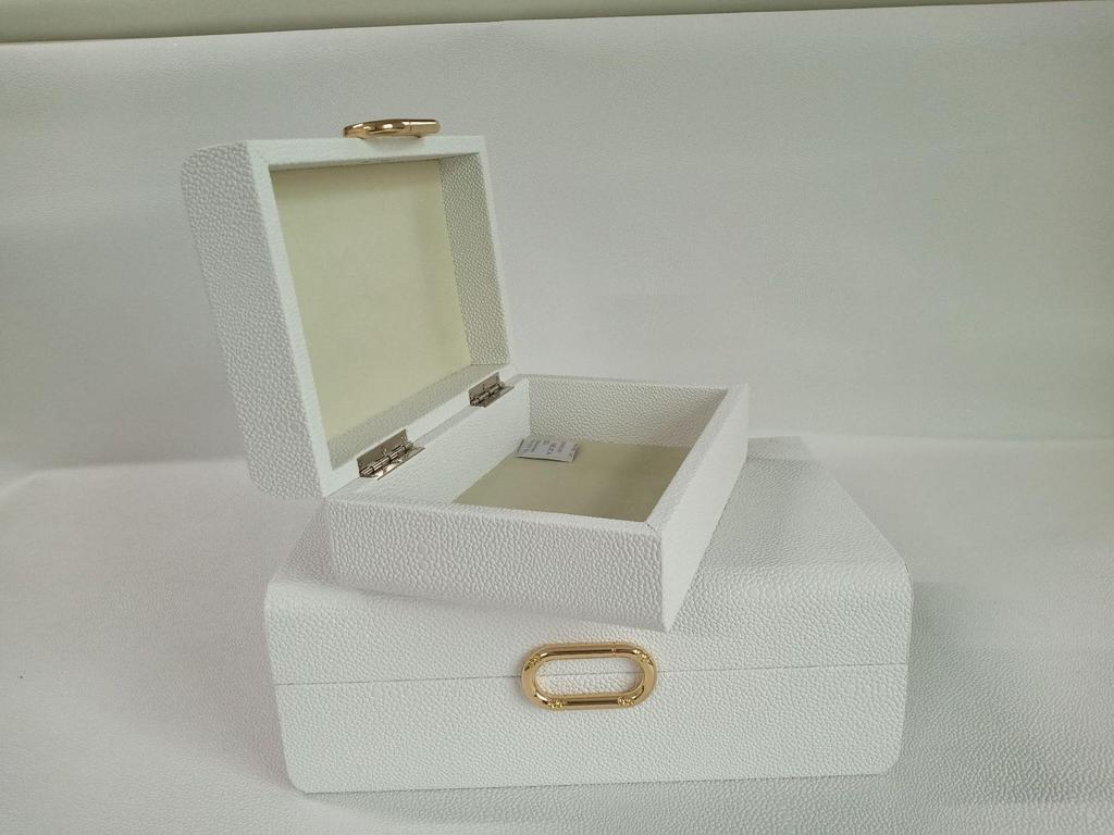 Simple Modern Leather Storage Box for Home, Hotel, Club Decoration, Jewelry & Cosmetics Organization