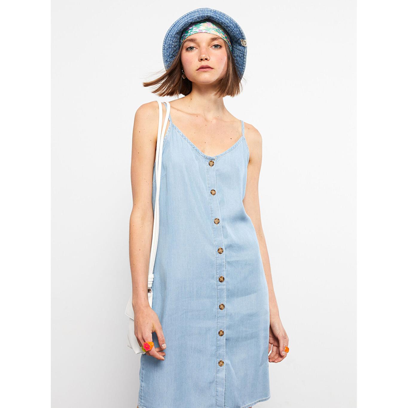 

Женское джинсовое платье Rodeo с воротником-стойкой и прямым ремешком цвета индиго