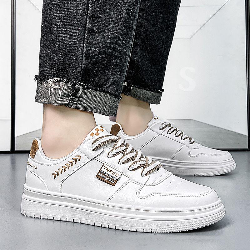Male Shoe Korean Style Young Students Sneakers Low-Top Lace Up Elegant Classic Original Vulcanize Trends 2026 Men's Casual Shoes