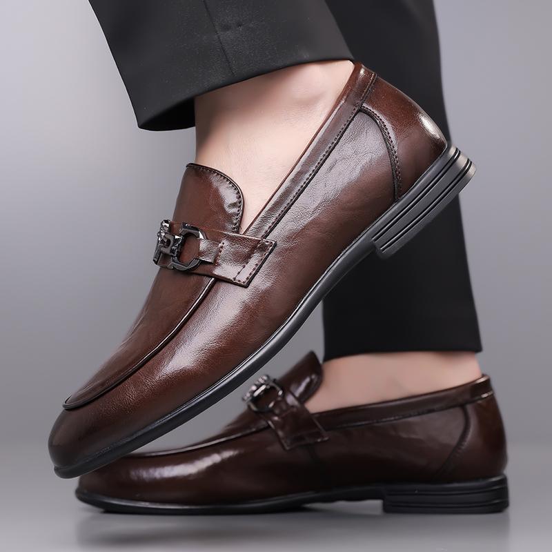 Men Leather Casual Shoes Men Spring Loafers Slip on Business Leather Shoes Classic Moccasins Breathable Shoes All-match Flats