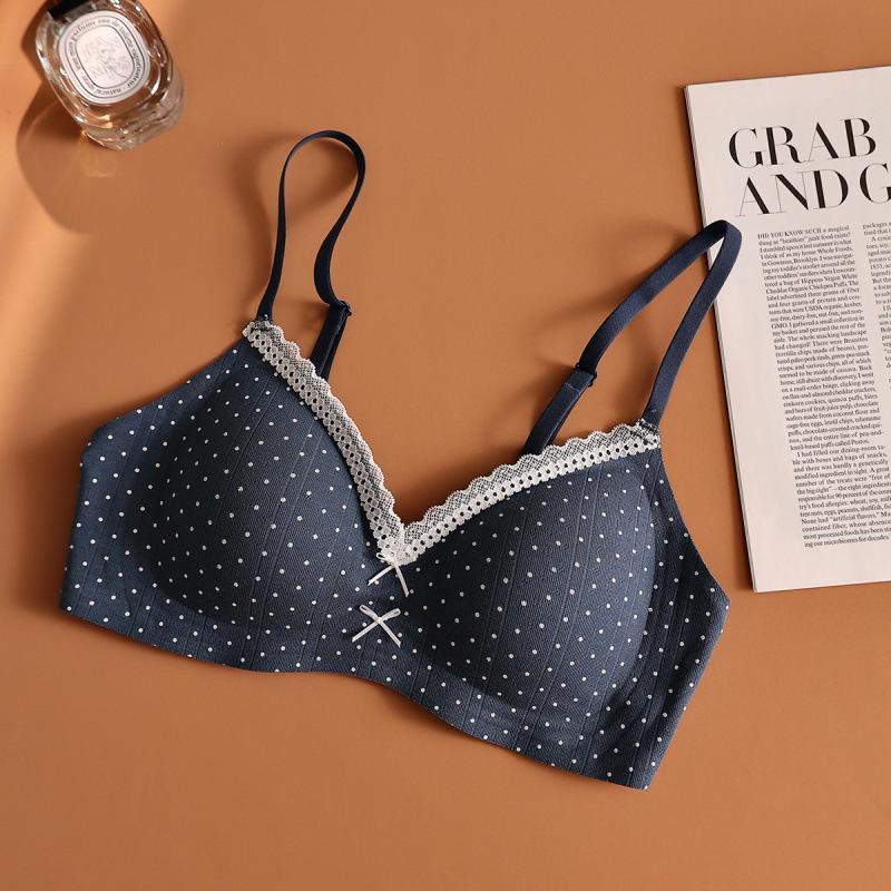 Gentle jacquard floral cream soufflé underwear women's lace edge girls' steel-rimless underwear small breasts gather bra