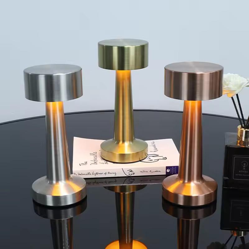 Touch Switch Dimmable Retro Metal Small Battery Operated Lamp Rechargeable Cordless Restaurant Table Lamp